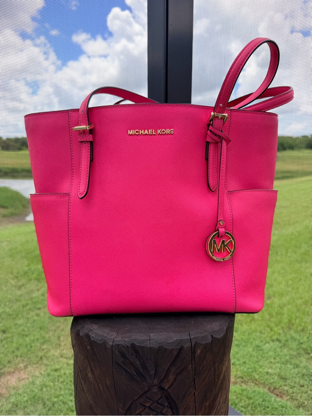 Michael Kors Jet Set Travel Large Tote Ultra Pink Saffiano Leather 30T6GTVT3L